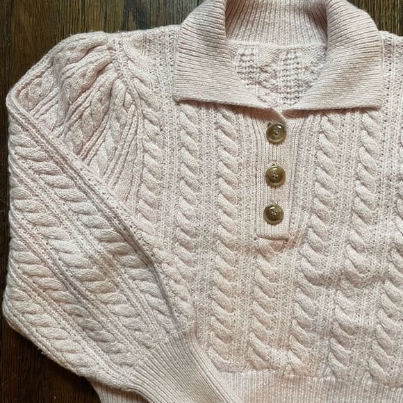 LIKE NEW PUFF SLEEVE CROPPED BUTTON FRONT SWEATER - Picture 4 of 5